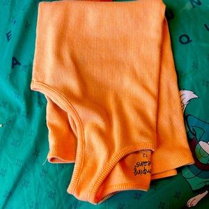 I’m selling a selling a sweat shirt